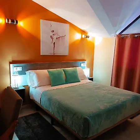 Alma Rosa Hotel
