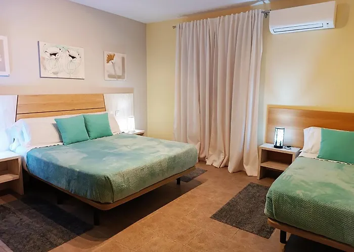 Alma Rosa 3* 나발루엔가