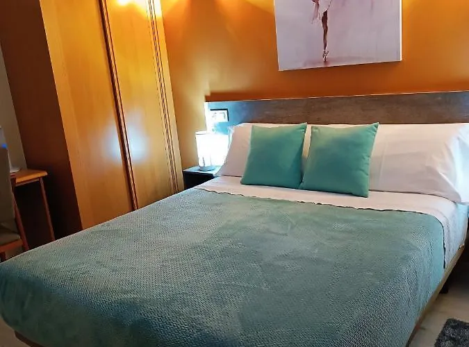 Alma Rosa 나발루엔가