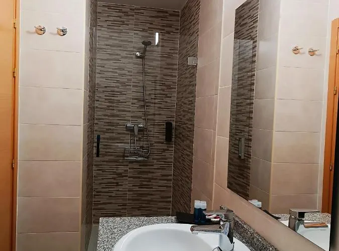 Alma Rosa 3* 나발루엔가